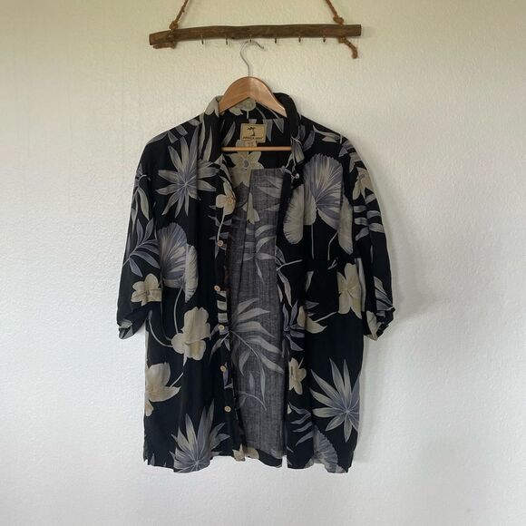Men’s silk short sleeve button up - Picture 1 of 3